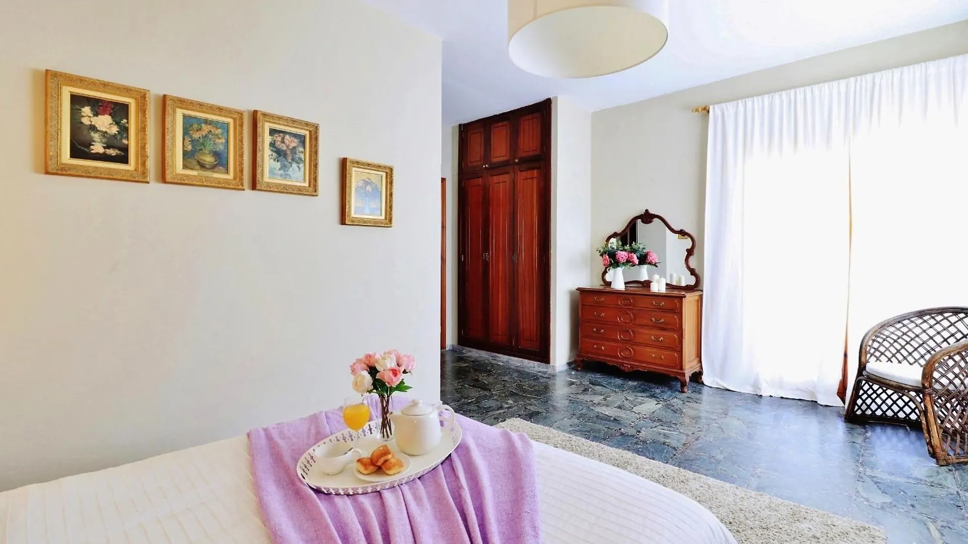 Villa Maruja La Laguna  0*, La Laguna (Tenerife) Španělsko